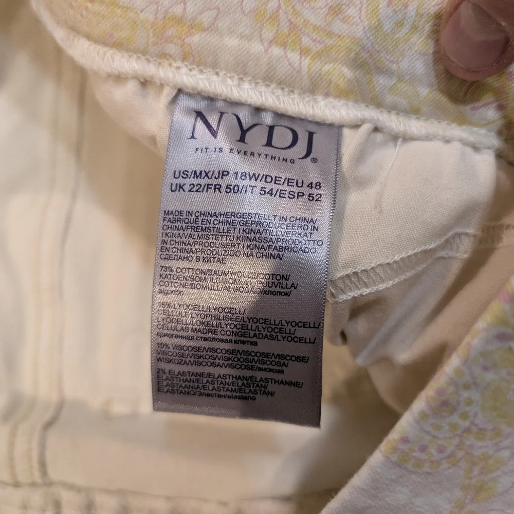 NWT NYDJ Paisley Wide Leg Capri Women's 18W Pull On Yellow White Cream